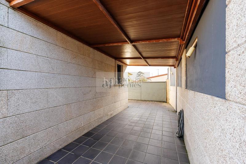 Foto f5e36e02-5f7d-48ab-aefe-26491d5ad87c. Chalet con riscaldamento parcheggio in Coruxo - Oia - Saiáns Vigo