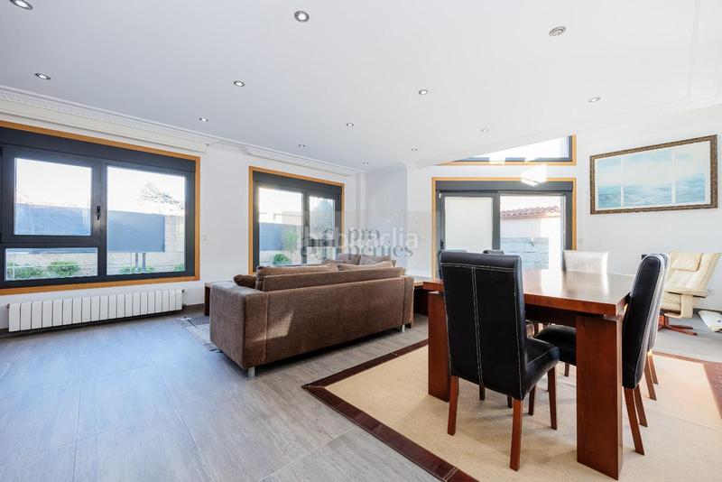 Foto f68a7061-5c0b-44f4-8ecc-6d6a292c5654. Chalet con riscaldamento parcheggio in Coruxo - Oia - Saiáns Vigo