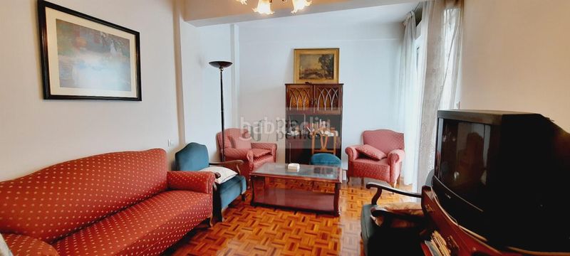 Foto e2f542c3-3375-46bf-9586-c7250e16d50f. Piso  en Zona de Plaza de Barcelos Pontevedra