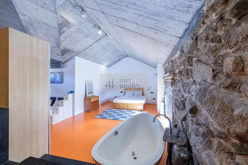 Foto cd39eb28-0fad-46a6-b924-1b682d7f3e7a. Casa con riscaldamento piscina in Cotobade