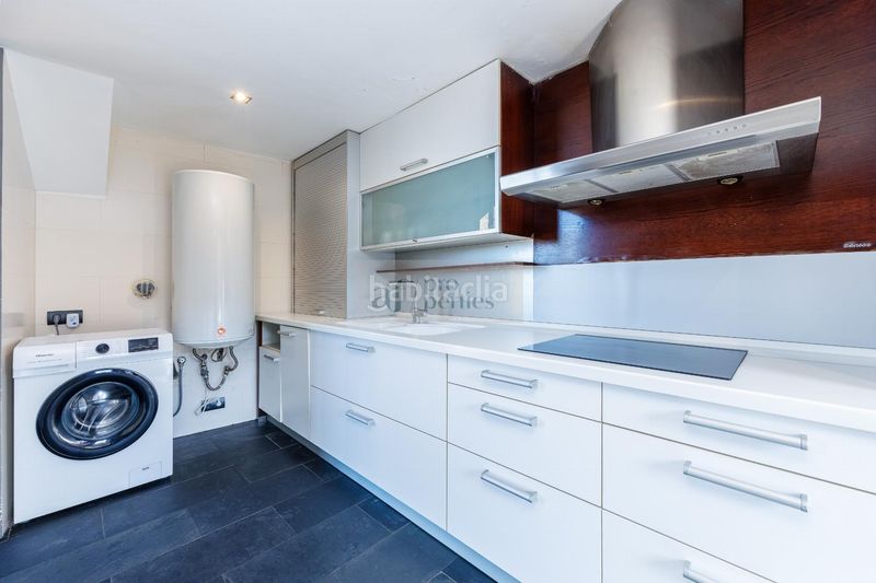 Foto d243c95d-3377-4e28-93d8-f8fec79eb550. Casa con riscaldamento piscina in Cotobade