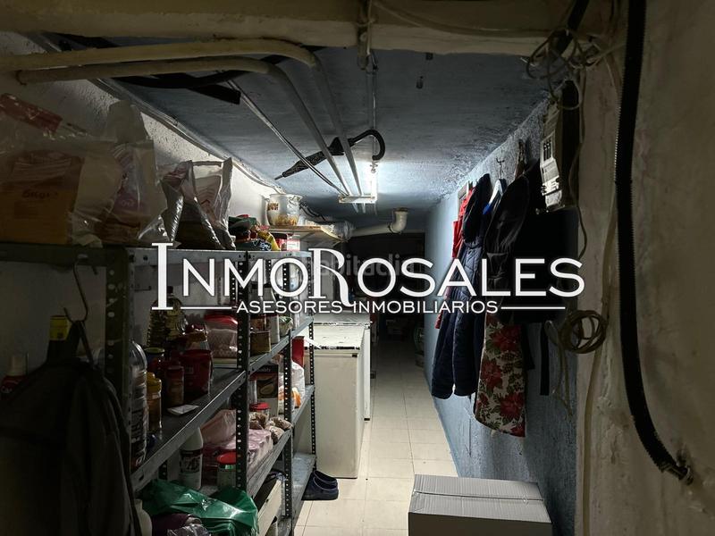 Foto b953b3e1-e6c6-4fdf-a4bd-182496558885. Pas-de-porte local commercial dans Butarque Madrid