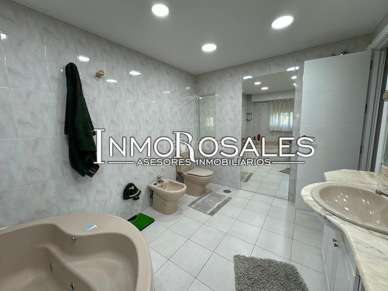 Foto d0aca302-6cb4-469b-b32c-be9dd62c1b75. Appartamento con parcheggio piscina in Butarque Madrid