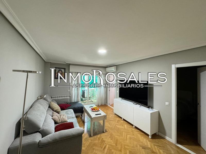 Foto e950525b-064c-4cb6-a0c6-a5bb23dadb37. Appartamento con parcheggio piscina in Butarque Madrid