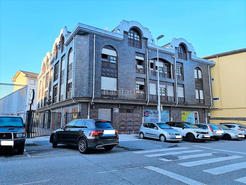 Foto fa90896c-7d8c-4454-9850-00e08f2e4ded. Autoparkplatz in avenida de joaquin fernandez vallejo 1 in Torrelavega