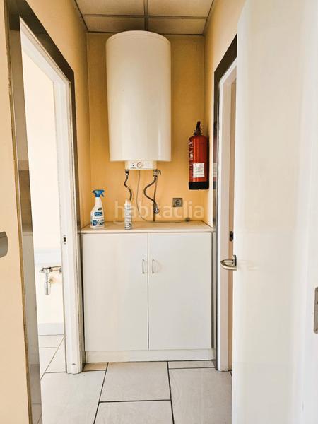 Foto c2c6d1ec-f2b3-49f2-8ac3-271c5fba24e9. Locale commerciale in lugar barrio san lorenzo 8d in Torrelavega