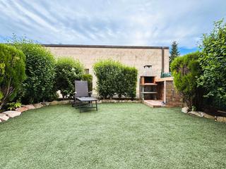 Location Rez-de-chaussée  Calle villabáñez 30