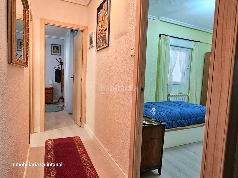 Foto 98b7b0a5-3ca7-4a74-b105-808b2f50a9c8. Pis amb calefacció a Inmobiliaria - Barreda Torrelavega