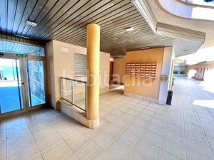 Foto 5a9ae4dc-ab42-4238-bad3-84f72a240200. Rent flat with parking in Cotobro Almuñécar