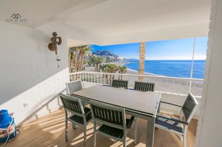 Miete Etagenwohnung in Paseo de la caletilla 4. Apartamento en primera linea de playa de almuñécar, en el paseo