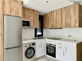Alquiler Piso en Calle orense 31. Apartamento moderno armilla