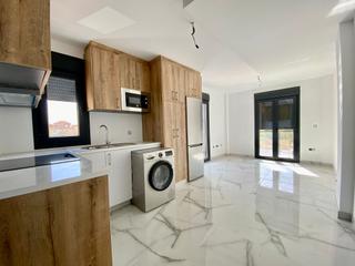 Location Appartement à Calle orense 17. Piso moderno armilla