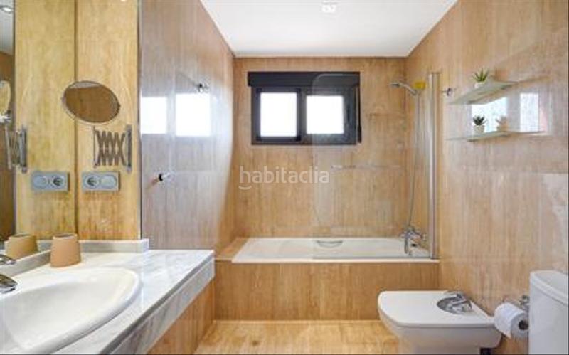 Foto 83954cbc-82db-4f80-8571-68c4090f1c5a. Rent flat in calle rector federico mayor zaragoza 9 in Motril