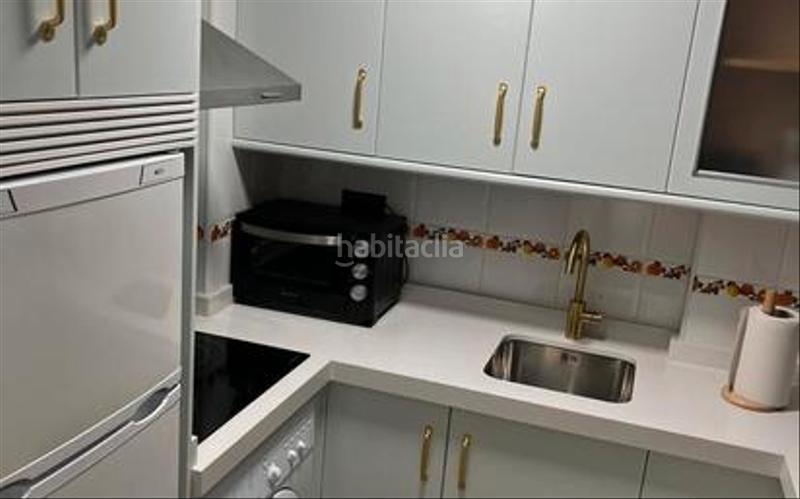 Foto e2f5fc95-20b6-47da-81f1-d56f1759f36a. Alquiler piso en calle peñón de jolúcar 24 piso Torrenueva docentes o sanitarios en Motril