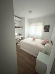Miete Etagenwohnung in Calle fabrica 8. Piso con terraza cenes de la vega
