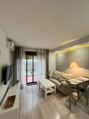 Alquiler Piso en Calle estepona 8. Apartamento moderno en centro de granada