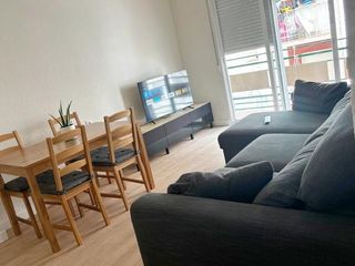 Location Appartement à Calle doctor medina olmos 40. Piso chana 3 habitaciones