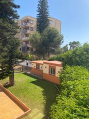 Rent Flat in Camino del pelaíllo 63. Piso motril para profesorado o sanitarios
