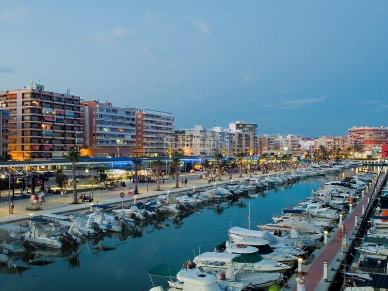 Foto 36612aa3-8978-49aa-8e03-991123b661f3. Apartamento s de nueva construcción en gran alacant en Santa Pola