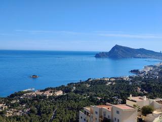 Terrain résidentiel  N/a. Parcela con excelentes vistas a la bahía de altea