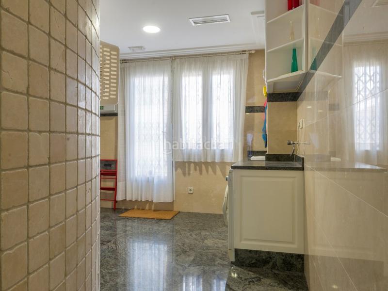 Foto e94c6e38-942e-453d-8057-e7b96886512b. Maison avec parking dans Novelda