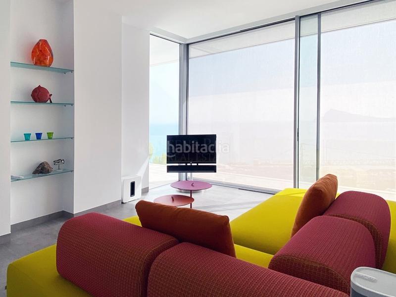 Foto f51785e2-92a5-46e2-8d98-b21d6802221a. Maison avec parking dans Mascarat Altea