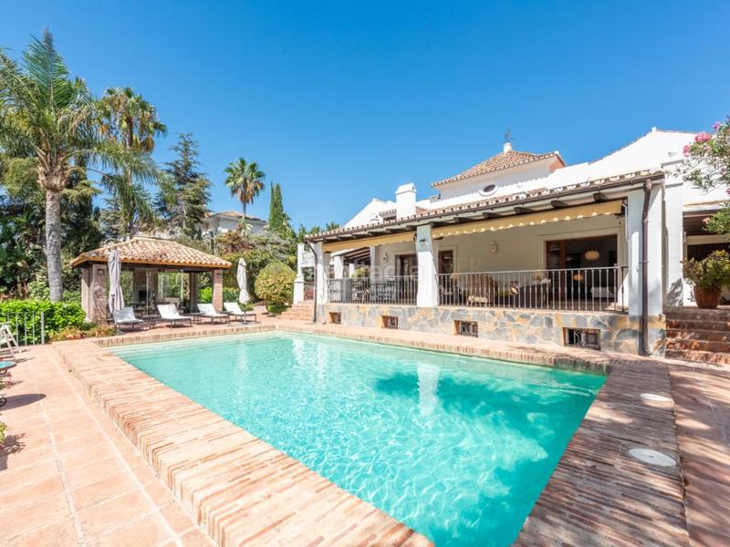 Foto 3f97e3d5-f647-43e6-afa4-00cf74419dd5. Casa con piscina in Paraiso - Barronal Estepona