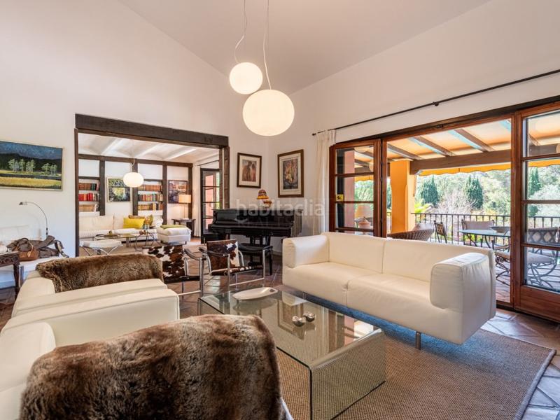 Foto 8e27f0c5-15b6-4fb5-9dab-25f303ddce0a. Casa con piscina in Paraiso - Barronal Estepona