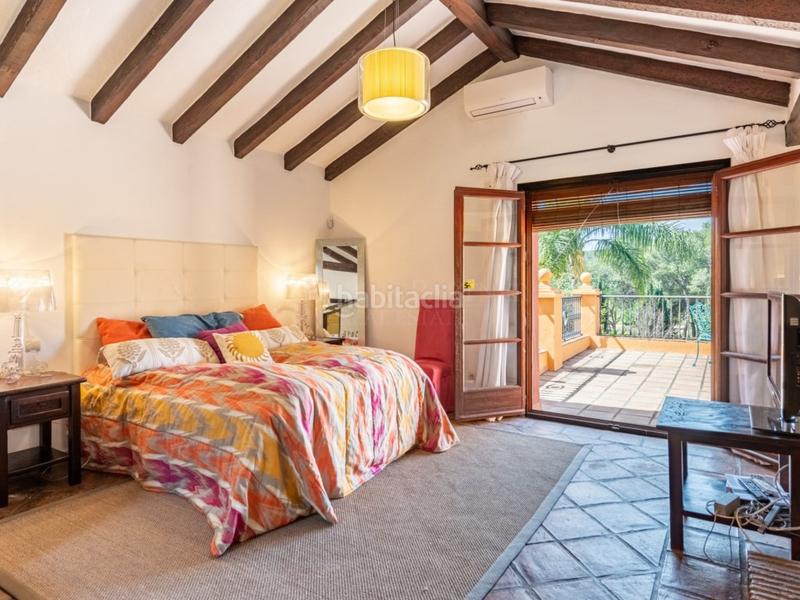 Foto f5f42676-d0a7-4df0-af4f-86672bfc5ddd. Casa con piscina in Paraiso - Barronal Estepona