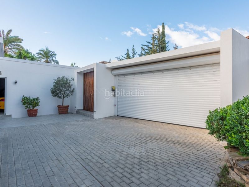 Foto 45180c0f-f1da-448b-a290-a0bff5fe5820. Casa amb piscina a Nueva Andalucía centro Marbella