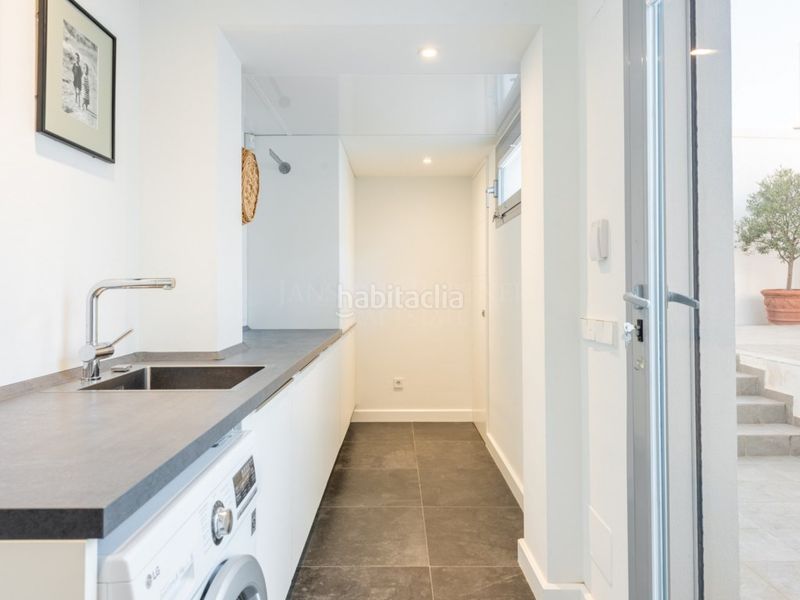 Foto 68f16915-8a0e-4382-8ede-ce169e1a421c. Casa amb piscina a Nueva Andalucía centro Marbella