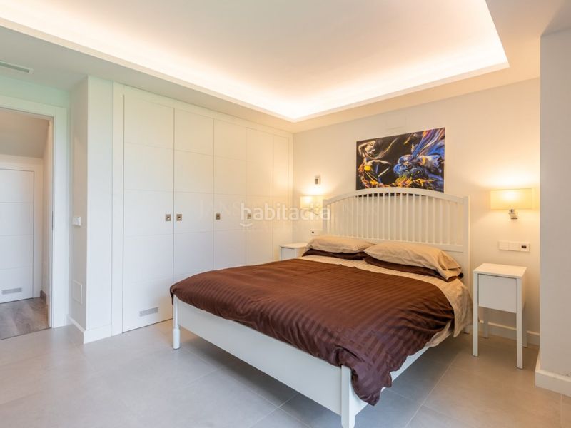 Foto 8fe6a6ec-b29a-4a0c-9572-b251243f8267. Casa amb piscina a Nueva Andalucía centro Marbella