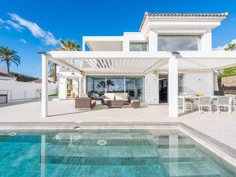 Foto ce6b6697-b962-464e-9b3d-9ed5c2d09165. Casa amb piscina a Nueva Andalucía centro Marbella