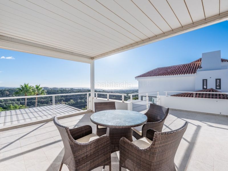 Foto e15e9b89-7bfd-4bf3-905b-085dfdd232a1. Casa amb piscina a Nueva Andalucía centro Marbella