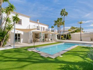 Maison à Guadalmina Alta. Villa  venta marbella