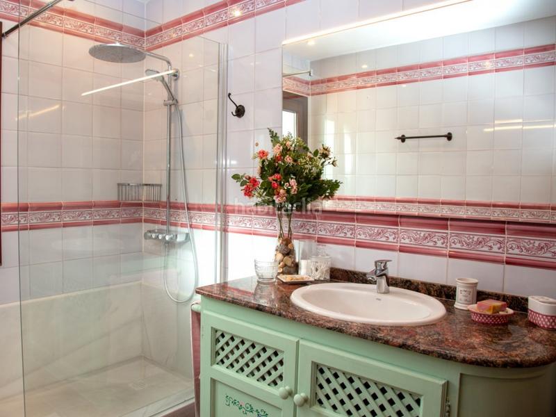 Foto 04a19ad7-3618-491e-b02e-66b01dc164a6. Casa amb calefacció piscina a El Faro de Calaburra - Chaparral Mijas