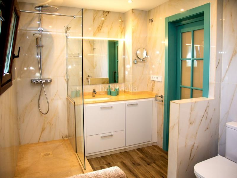 Foto 2452bb91-0025-4f83-b912-464c179df6af. Casa amb calefacció piscina a El Faro de Calaburra - Chaparral Mijas