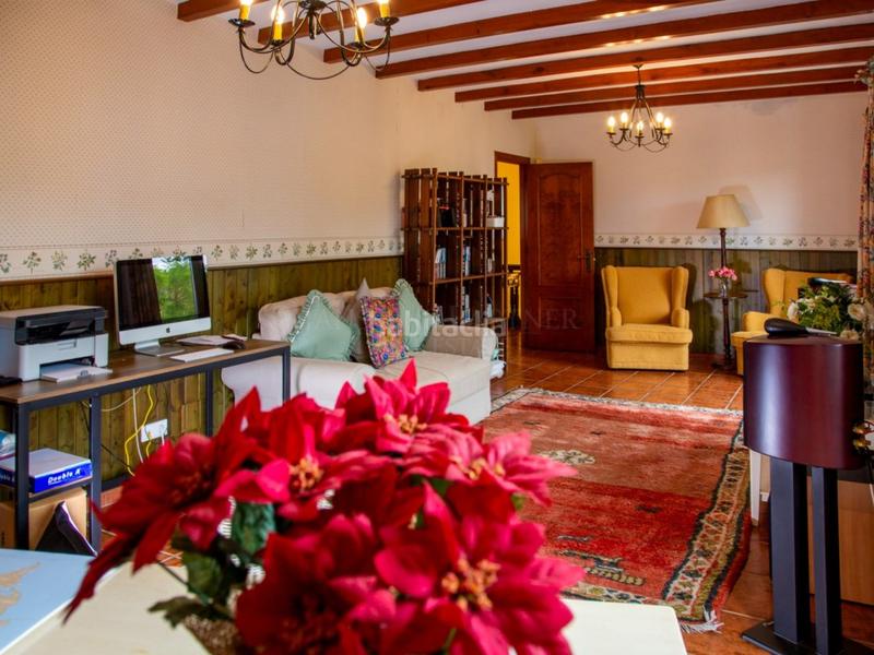 Foto af20b7ee-1296-4fff-8f28-f764ffc753d7. Casa amb calefacció piscina a El Faro de Calaburra - Chaparral Mijas