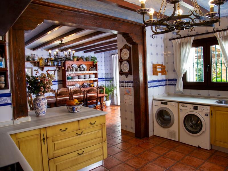 Foto bfdef54f-59de-4a10-b694-088f3f27ffd3. Casa amb calefacció piscina a El Faro de Calaburra - Chaparral Mijas