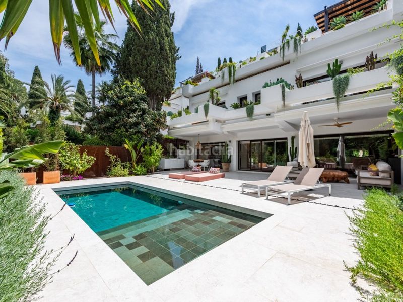 Foto 93734ad5-3c13-49f9-8919-9959dda14d7f. Dúplex amb piscina a lomas de Marbella club Marbella