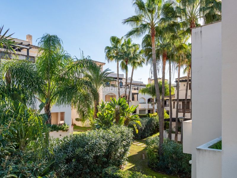 Foto 16c9cfb4-1068-4a01-be78-494d70eb98e1. Apartament amb piscina a Nueva Andalucía centro Marbella