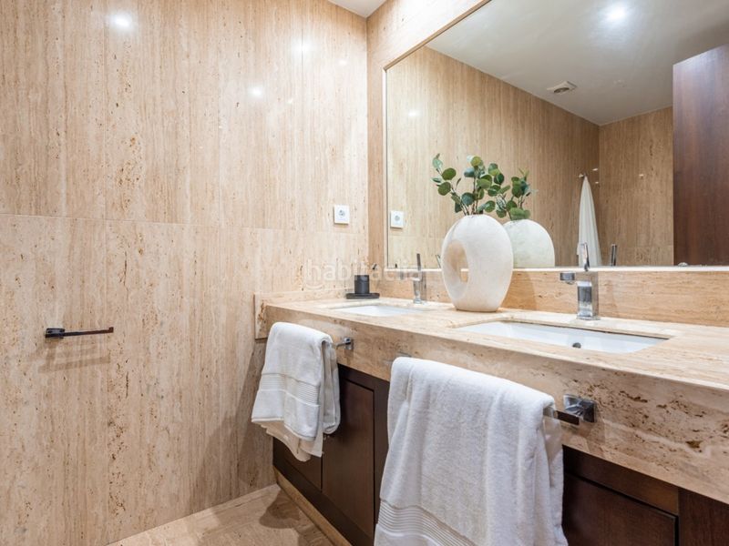 Foto b47b0e63-4248-4461-832e-da68a6f54d37. Apartament amb piscina a Nueva Andalucía centro Marbella