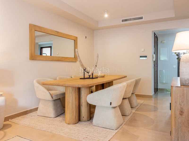 Foto c8289b30-9f2b-4a61-9b8f-03498ec2a209. Apartament amb piscina a Nueva Andalucía centro Marbella