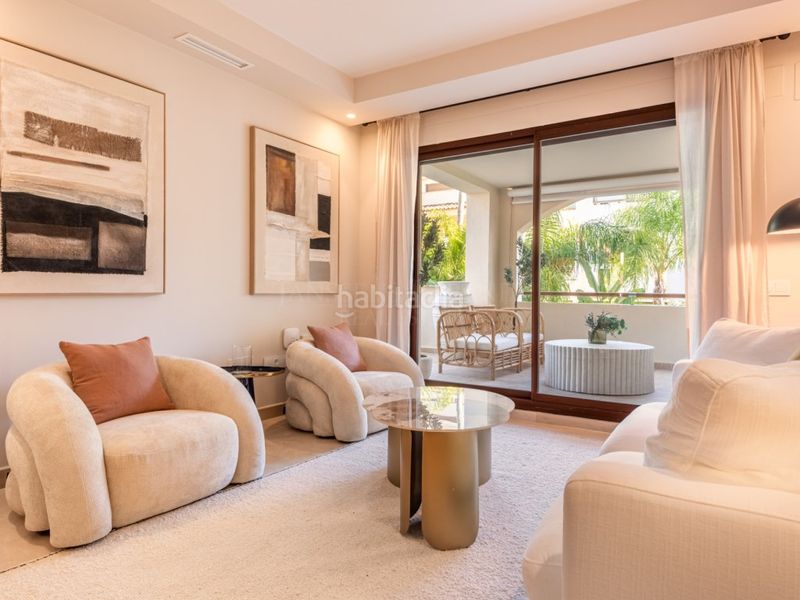 Foto cbd6c9eb-2499-4428-ac39-870a75791a7c. Apartament amb piscina a Nueva Andalucía centro Marbella