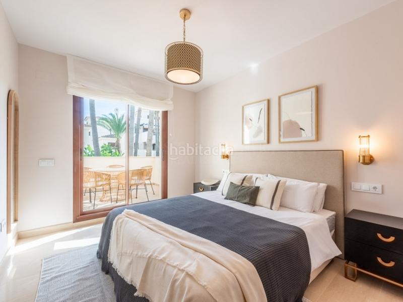 Foto fd6893b7-b5a5-498f-b0d0-cf6ff421ba36. Appartement avec piscine dans Nueva Andalucía centro Marbella