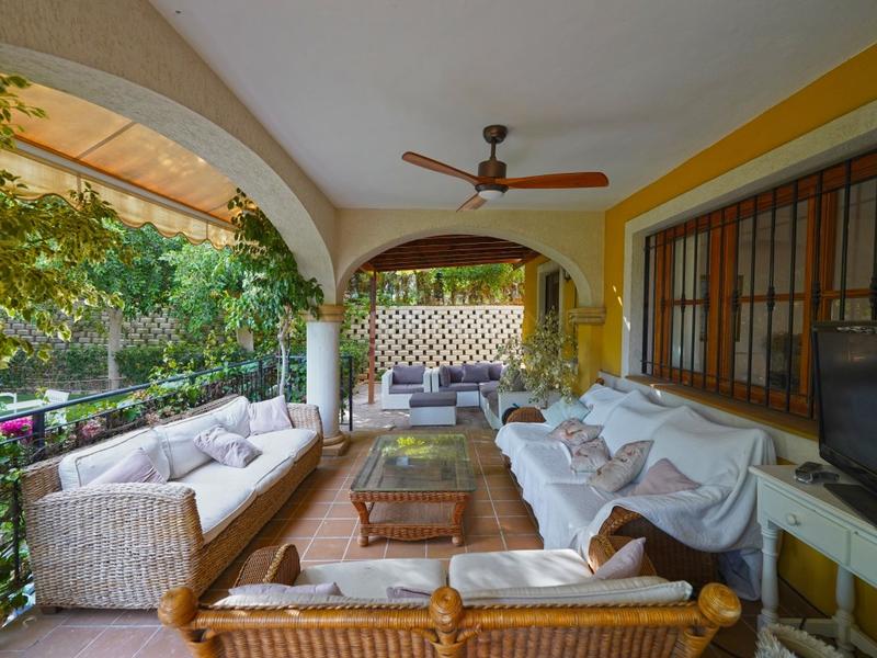 Foto 5a7ea06b-778f-40d3-b60a-f8786afd0d21. Chalet in Bonalba-Cotoveta Mutxamel