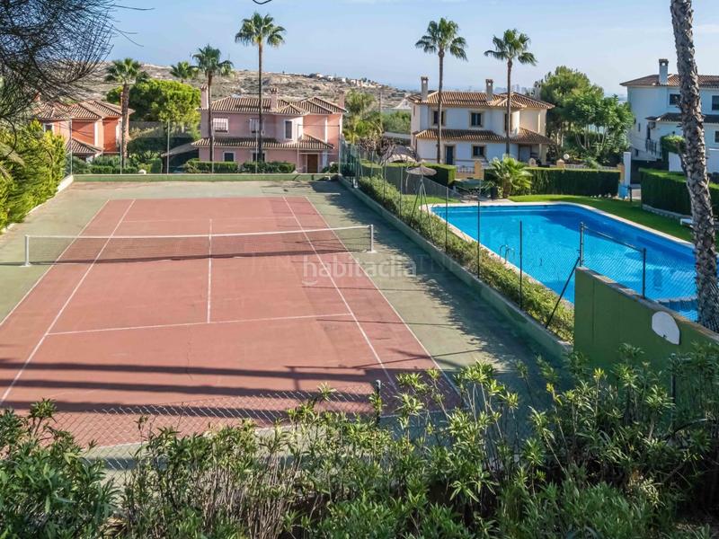 Foto f1906ba9-abec-4d3d-9b7f-a673a36120f2. Chalet in Bonalba-Cotoveta Mutxamel