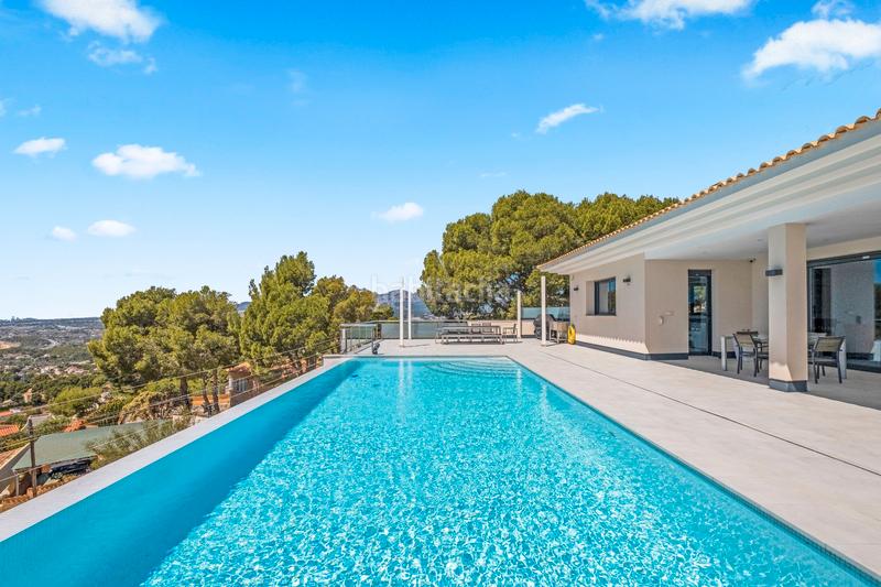 Foto eba4c911-f4bf-43d0-8318-cf36e8e1f870. Chalet con riscaldamento parcheggio piscina in Altea la vella Altea