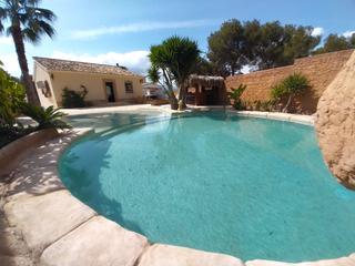 Casa a L´Albir. Una villa idílica en albir con jardín paisajístico caribeño. est