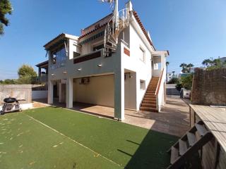 Casa a L´Albir. En el centro del albir tenemos esta gran villa. la villa actualm